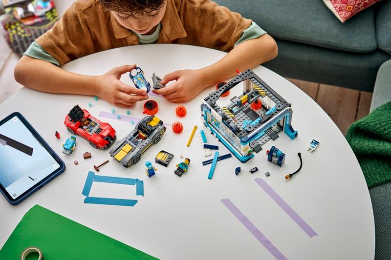 LEGO City - Drive-Through Car Wash